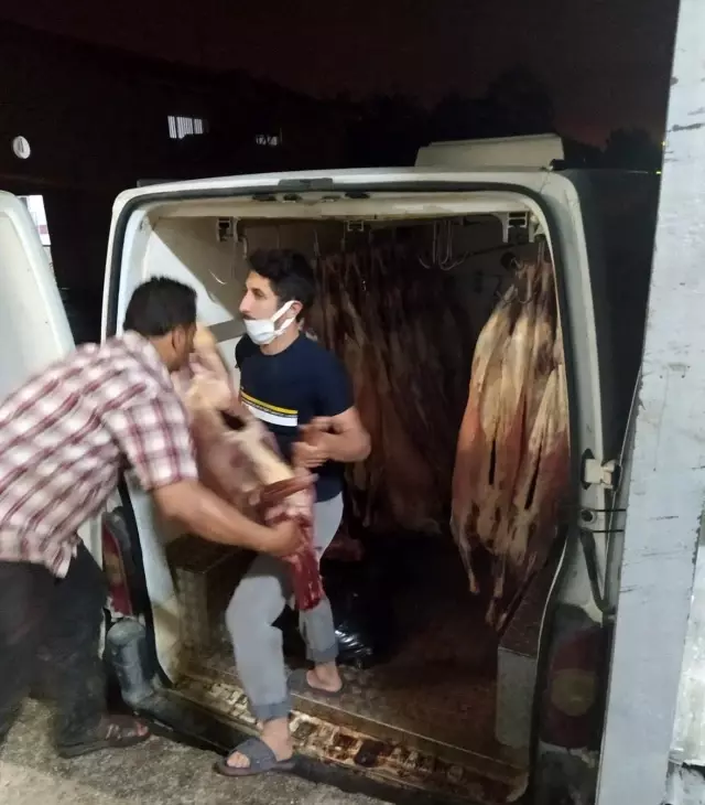 2 ton kaçak et ele geçirildi 2 ton kaçak et ele geçirildi