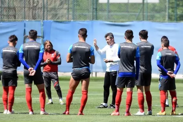 SPOR Altınordu Başkan Vekili Orhunbilge: Türk futbolunda devrim yapıyoruz SPOR Altınordu Başkan Vekili Orhunbilge: Türk futbolunda devrim yapıyoruz
