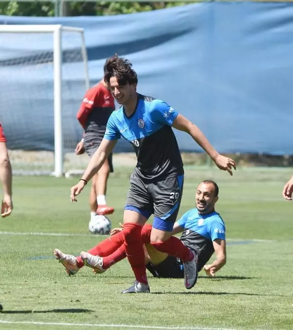SPOR Altınordu Başkan Vekili Orhunbilge: Türk futbolunda devrim yapıyoruz SPOR Altınordu Başkan Vekili Orhunbilge: Türk futbolunda devrim yapıyoruz