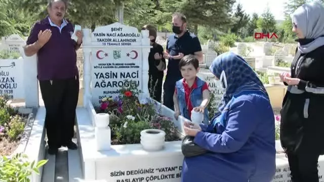 ANTALYA 15 TEMMUZ ŞEHİDİNİN BABASI EVLATSIZ YAŞANIR AMA VATANSIZ YAŞANMAZ ANTALYA 15 TEMMUZ ŞEHİDİNİN BABASI EVLATSIZ YAŞANIR AMA VATANSIZ YAŞANMAZ