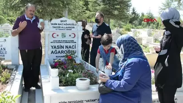 ANTALYA 15 TEMMUZ ŞEHİDİNİN BABASI EVLATSIZ YAŞANIR AMA VATANSIZ YAŞANMAZ ANTALYA 15 TEMMUZ ŞEHİDİNİN BABASI EVLATSIZ YAŞANIR AMA VATANSIZ YAŞANMAZ