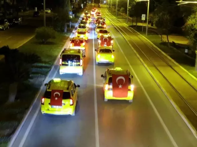 Antalyalı taksicilerden İsrail'e kınama konvoyu Antalyalı taksicilerden İsrail'e kınama konvoyu
