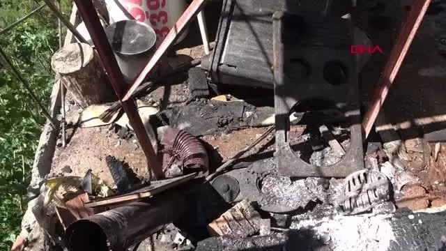 Yaşlı çiftin yanan evinin tadilatı için kampanya Yaşlı çiftin yanan evinin tadilatı için kampanya