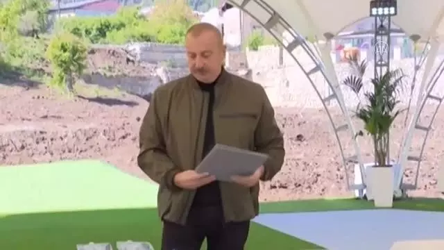 Son dakika! Azerbaycan Cumhurbaşkanı İlham Aliyev, Karabağ'ın sembol şehrinde yeni caminin temelini attı Son dakika! Azerbaycan Cumhurbaşkanı İlham Aliyev, Karabağ'ın sembol şehrinde yeni caminin temelini attı