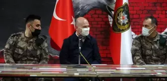Süleyman Soylu: Bakan Soylu; 'Çukurca'da 3 sivili katleden turuncu listedeki terörist öldürüldü' Süleyman Soylu: Bakan Soylu; 'Çukurca'da 3 sivili katleden turuncu listedeki terörist öldürüldü'