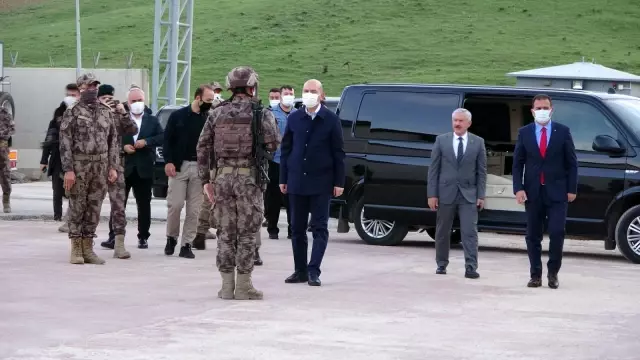 Bakan Soylu; 'Çukurca'da 3 sivili katleden turuncu listedeki terörist öldürüldü' Bakan Soylu; 'Çukurca'da 3 sivili katleden turuncu listedeki terörist öldürüldü'