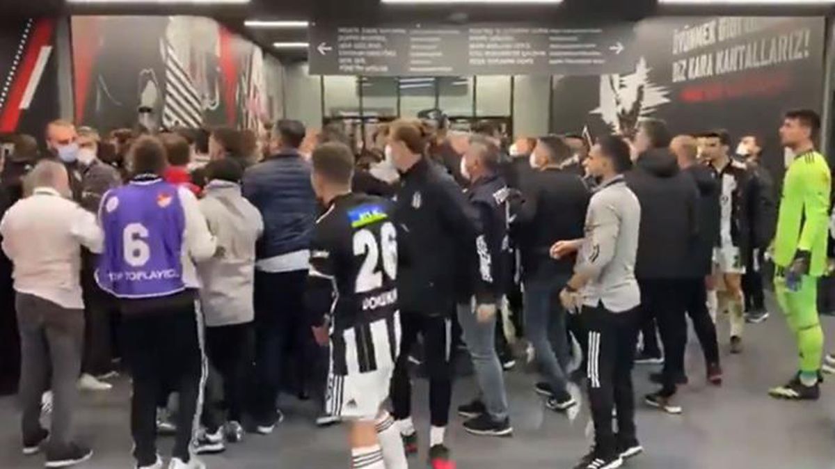 Beşiktaş'ta Cenk ve Aboubakar, Karagümrük maçında yaşanan olaylar nedeniyle PFDK'ye sevk edildi
