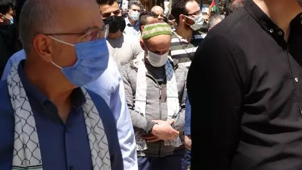 Son dakika haberleri... İsrail'in saldırılarında şehit olan Filistinliler için Bursa'da gıyabi cenaze namazı kılındı Son dakika haberleri... İsrail'in saldırılarında şehit olan Filistinliler için Bursa'da gıyabi cenaze namazı kılındı