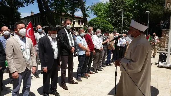 Son dakika haberleri... İsrail'in saldırılarında şehit olan Filistinliler için Bursa'da gıyabi cenaze namazı kılındı Son dakika haberleri... İsrail'in saldırılarında şehit olan Filistinliler için Bursa'da gıyabi cenaze namazı kılındı