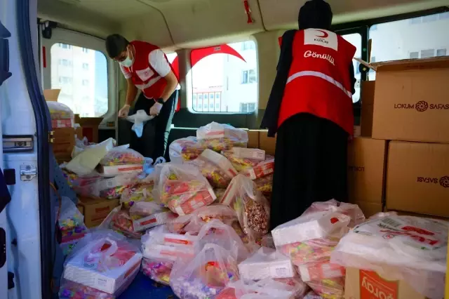 Çocukların bayram şekeri Kızılay'dan Çocukların bayram şekeri Kızılay'dan