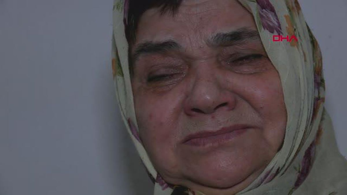 Yıllarca çorapta sakladığı altın ve paraları gözünü bile kırpmadan dolandırıcılara teslim etti