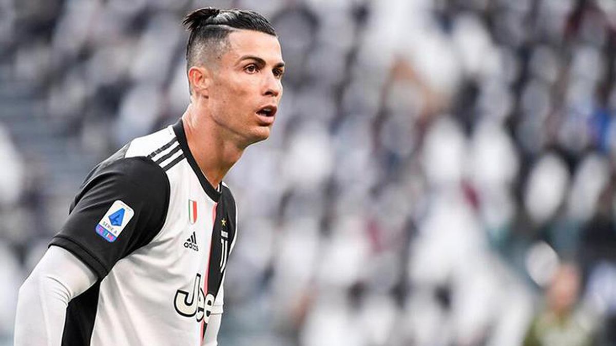 Cristiano Ronaldo, 3 farklı kulüp ve Milli Takım'da 100 gol atan ilk futbolcu oldu