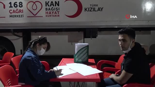 diyarbakir emniyetinden kizilay a kan bagisi 2 14127158 o