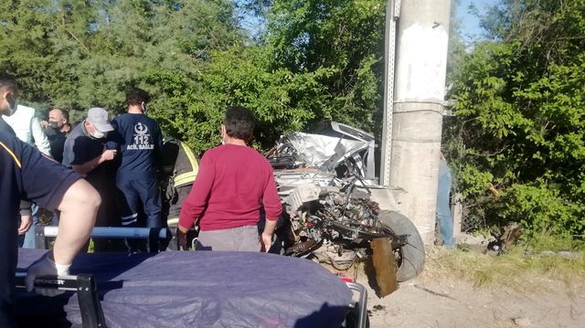elektrik diregine carpan otomobil hurdaya don 2 14129071 o
