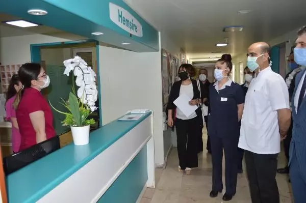 FIRAT ÜNİVERSİTESİ'NDE 'HEMŞİRELER GÜNÜ' KUTLANDI FIRAT ÜNİVERSİTESİ'NDE 'HEMŞİRELER GÜNÜ' KUTLANDI