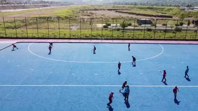 Genç milli hokeyciler gözünü Avrupa şampiyonluğuna dikti Genç milli hokeyciler gözünü Avrupa şampiyonluğuna dikti