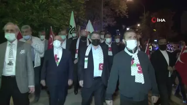 HAK-İŞ Konfederasyonu Ankara'daki İsrail konutuna siyah çelenk bıraktı HAK-İŞ Konfederasyonu Ankara'daki İsrail konutuna siyah çelenk bıraktı