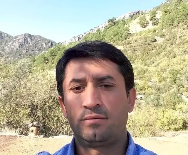 Gölge diye seçtiği kaldırımda servis beklerken canından oldu Gölge diye seçtiği kaldırımda servis beklerken canından oldu