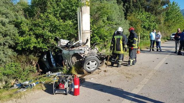 kartepe de otomobil elektrik diregine carpti 3 14129126 o