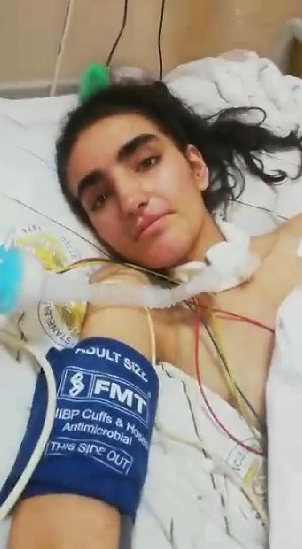 KUMALIĞI KABUL ETMEYİNCE VURULAN YOĞUN BAKIMDAKİ EMİNE'DEN DOKTORLARA: SİZE GÜVENİYORUM