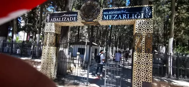 Son dakika haber | Kuşadası'nda şehitlikler boş kalmadı Son dakika haber | Kuşadası'nda şehitlikler boş kalmadı