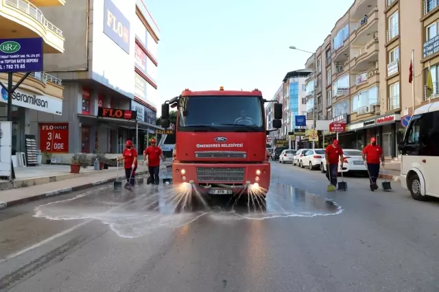 Menderes'te bayram temizliği Menderes'te bayram temizliği