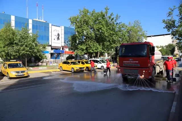 Menderes'te bayram temizliği Menderes'te bayram temizliği