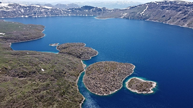 Son dakika haberi | Nemrut'un Krater Gölü, görsel şölen sunuyor Son dakika haberi | Nemrut'un Krater Gölü, görsel şölen sunuyor
