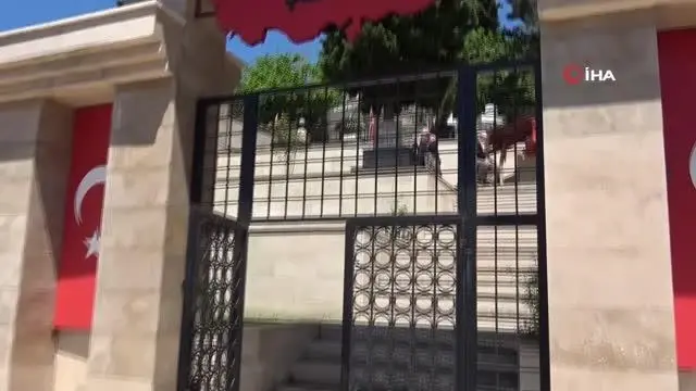 Şehadet haberini televizyondan öğrendiği oğlu için Antalya'dan Zonguldak'a taşındı Şehadet haberini televizyondan öğrendiği oğlu için Antalya'dan Zonguldak'a taşındı