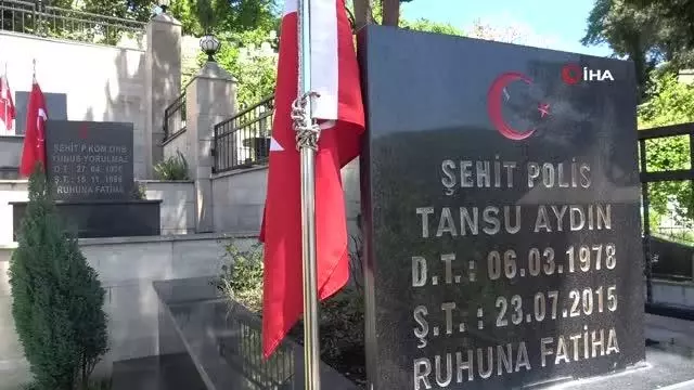 Şehadet haberini televizyondan öğrendiği oğlu için Antalya'dan Zonguldak'a taşındı Şehadet haberini televizyondan öğrendiği oğlu için Antalya'dan Zonguldak'a taşındı