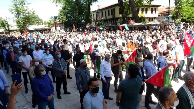 Son dakika haberleri... İsrail'in saldırılarında şehit olan Filistinliler için Bursa'da gıyabi cenaze namazı kılındı Son dakika haberleri... İsrail'in saldırılarında şehit olan Filistinliler için Bursa'da gıyabi cenaze namazı kılındı