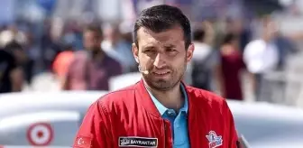Selçuk Bayraktar, Filistin'e destek mesajını kaldıran İnstagram'ı topa tuttu: İkiyüzlülüğünüz batsın!