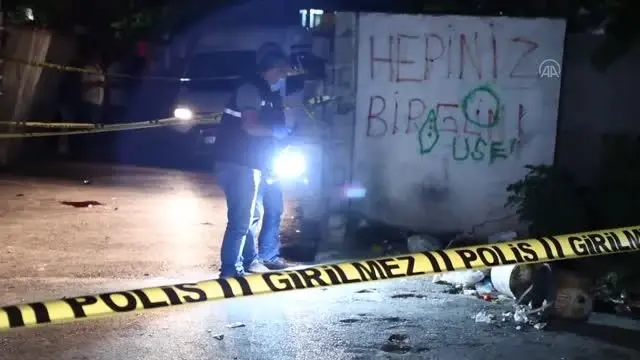 Silahlı kavgada bir kişiyi yaralayan zanlı kaçtı Silahlı kavgada bir kişiyi yaralayan zanlı kaçtı