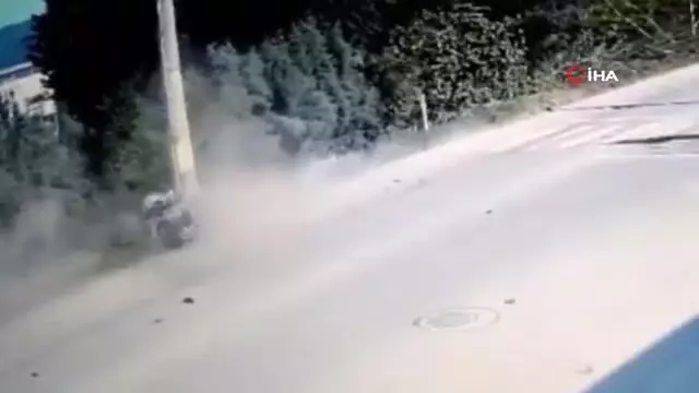 Son dakika haberleri: 1 kişinin öldüğü feci kazanın güvenlik kamerası görüntüleri ortaya çıktı Son dakika haberleri: 1 kişinin öldüğü feci kazanın güvenlik kamerası görüntüleri ortaya çıktı