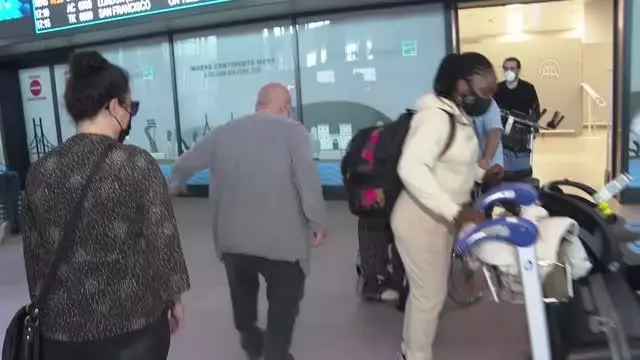Son dakika haberi | Almanya'da bakımevinde kalan felçli kadın, Aile ve Sosyal Hizmetler Bakanlığının desteğiyle Türkiye'ye döndü (2) Son dakika haberi | Almanya'da bakımevinde kalan felçli kadın, Aile ve Sosyal Hizmetler Bakanlığının desteğiyle Türkiye'ye döndü (2)