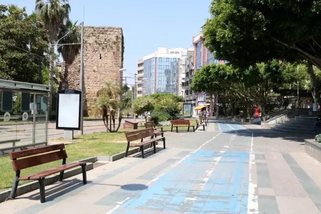 Antalya'da sessiz bayram