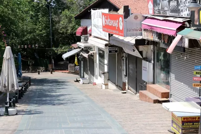 Antalya'da sessiz bayram