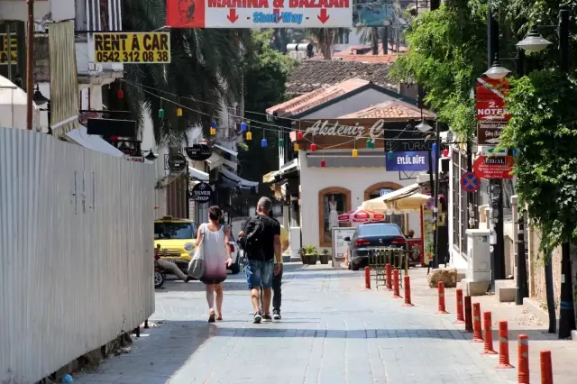 Antalya'da sessiz bayram