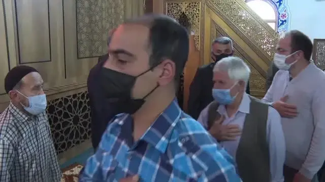 Bakan Akar vatandaşlarla bayramlaştı