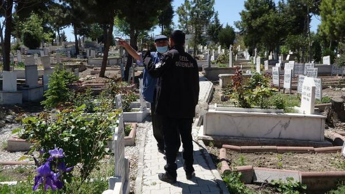 Bayramda mezar ziyareti yapılabilir mi? Bayramda mezar ziyareti yasak mı 2021?