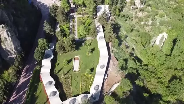 Bilecik'in simgesi 'yıkık minareler' sessiz kalan kentte etkileyici manzaralar oluşturdu Bilecik'in simgesi 'yıkık minareler' sessiz kalan kentte etkileyici manzaralar oluşturdu