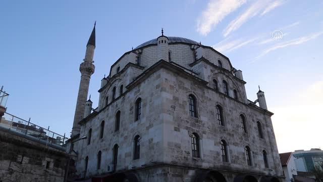 BOLU- Doğu Marmara ve Batı Karadeniz'de Ramazan Bayramı namazı eda edildi BOLU- Doğu Marmara ve Batı Karadeniz'de Ramazan Bayramı namazı eda edildi
