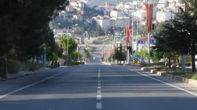 Bursa ve çevre iller 'tam kapanma' nedeniyle Ramazan Bayramı'nın birinci gününü sakin geçiriyor Bursa ve çevre iller 'tam kapanma' nedeniyle Ramazan Bayramı'nın birinci gününü sakin geçiriyor