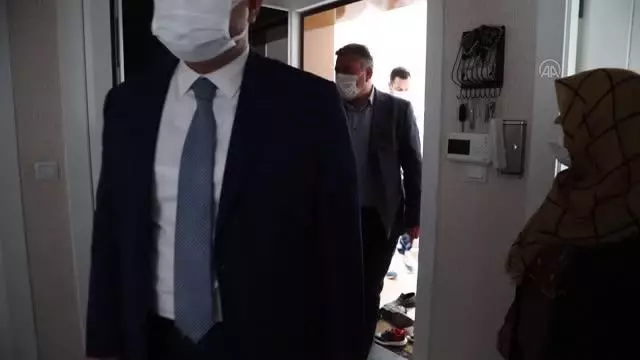 Çubuk'ta şehit aileleri ve gazilere bayram ziyareti Çubuk'ta şehit aileleri ve gazilere bayram ziyareti