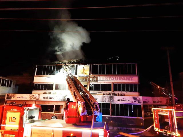 Son dakika haberleri! Edremit'te otel yangını Son dakika haberleri! Edremit'te otel yangını