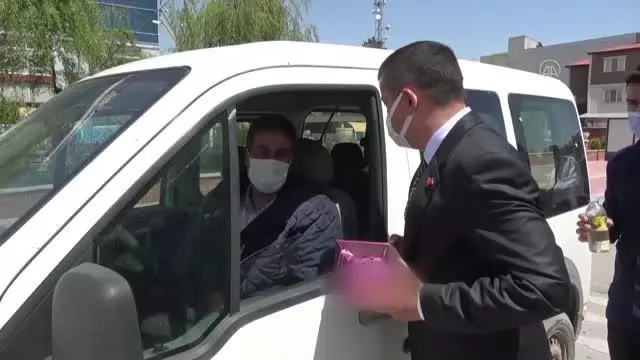 Son dakika... Kaymakam Mehmetbeyoğlu, şehit ailelerinin bayramını kutladı