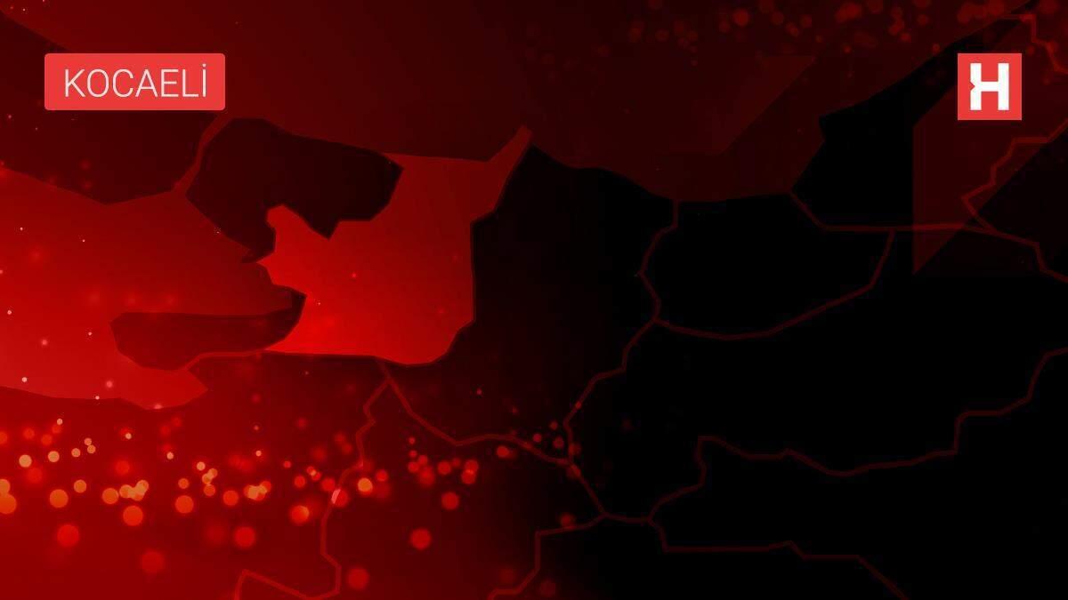 Kocaeli'de servis aracı işletmecileri İsrail zulmünü kınamak için konvoy oluşturdu