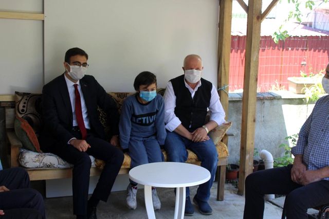 Son dakika! Manyas'ta şehit aileleri ziyaret edildi Son dakika! Manyas'ta şehit aileleri ziyaret edildi