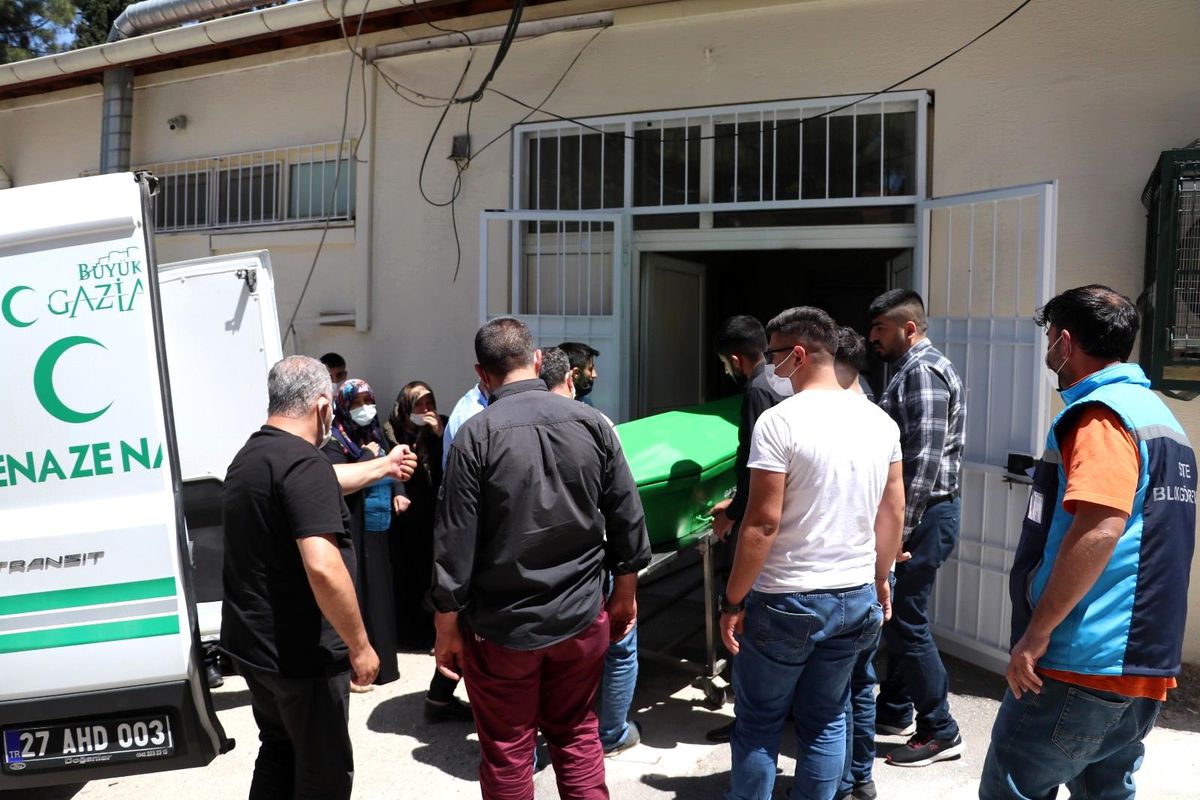 'Oruçluyum benimle tartışmayın' diyen genç iftar saatinde kalbinden vuruldu