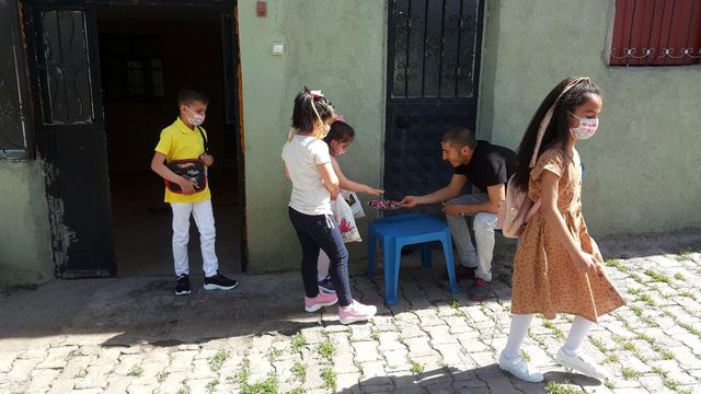 (Özel haber) Köy sokaklarında 'bayram' sessizliği (Özel haber) Köy sokaklarında 'bayram' sessizliği